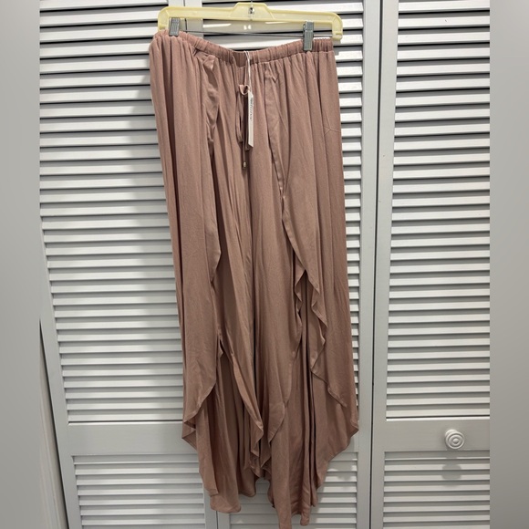 Bluivy Dresses & Skirts - Bluivy Flowy Slit-Leg Pants